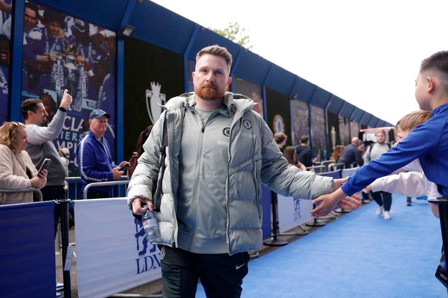 Chelsea estreia filho de lenda da Premier League frente ao Nottingham Forest