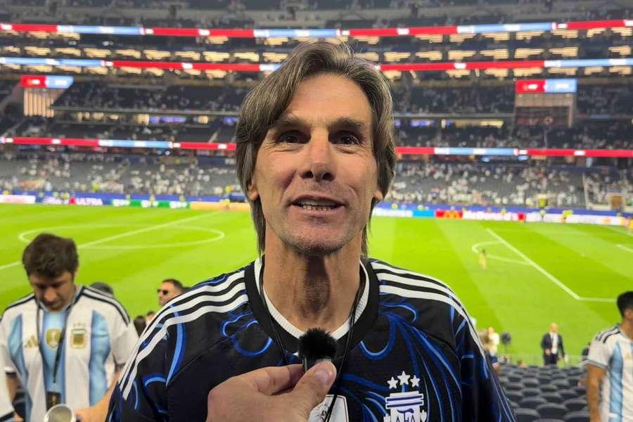 Pablo Paz, Nico's father, spoke exclusively with Flashscore at the World Cup