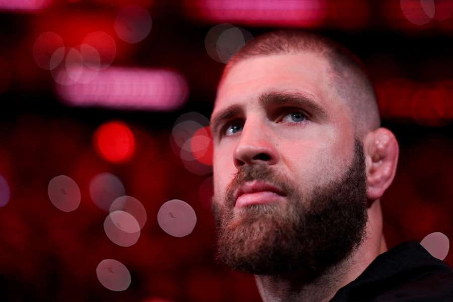 Jiří Procházka na UFC 327.