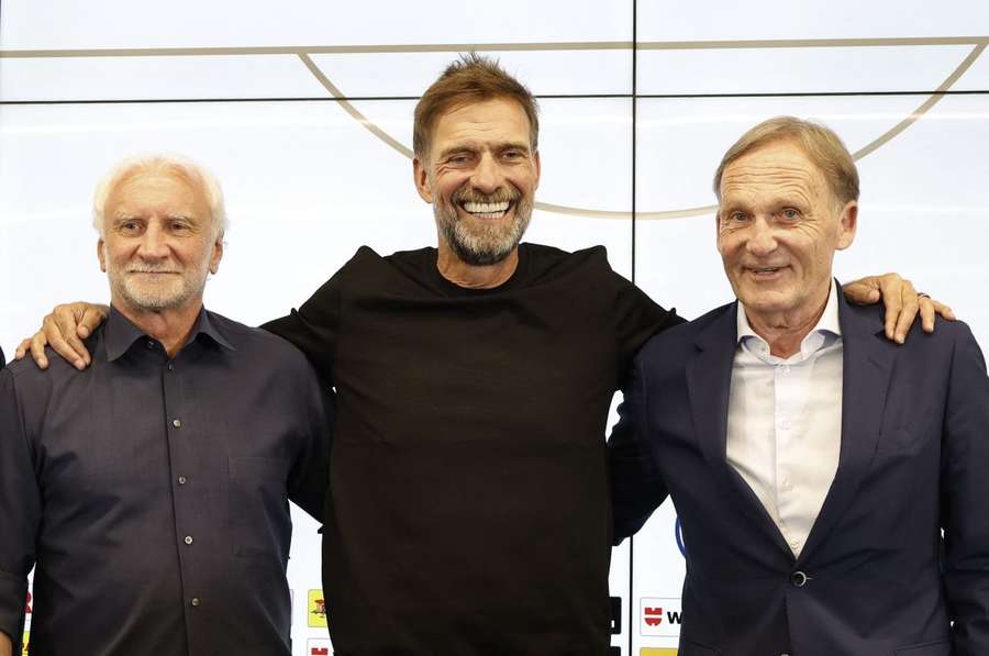 Völler (l.), Klopp (M.) und Watzke (r.) Völler (l.), Klopp (M.) und Watzke (r.)