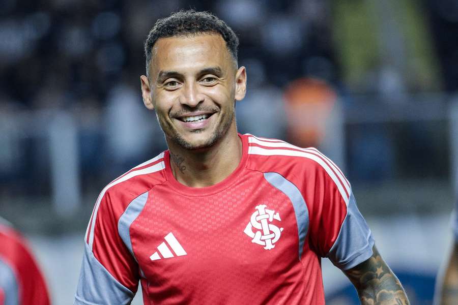 Alan Patrick deve voltar ao time titular do Inter