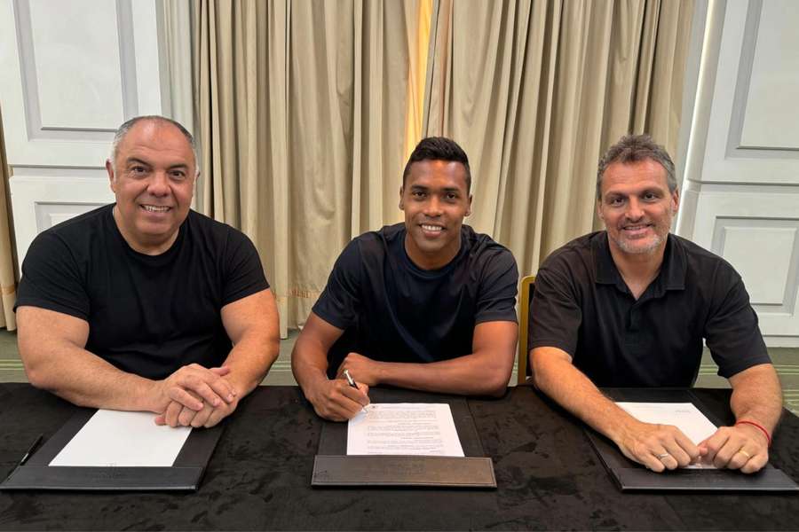 Alex Sandro é o novo reforço do Flamengo