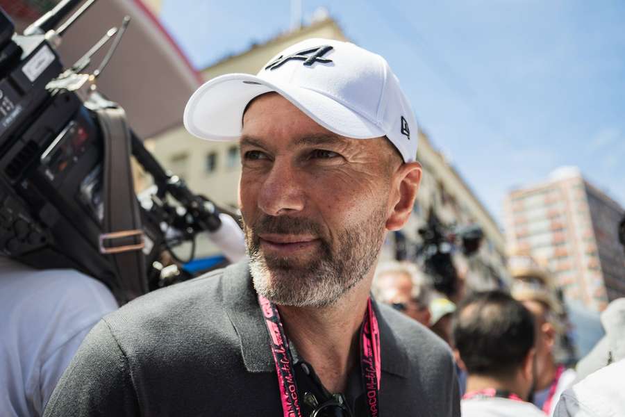 Zidane é a bola da vez no time turco