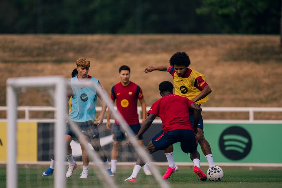 Adeyemi, lors d’un entraînement du Barça Adeyemi, lors d’un entraînement du Barça