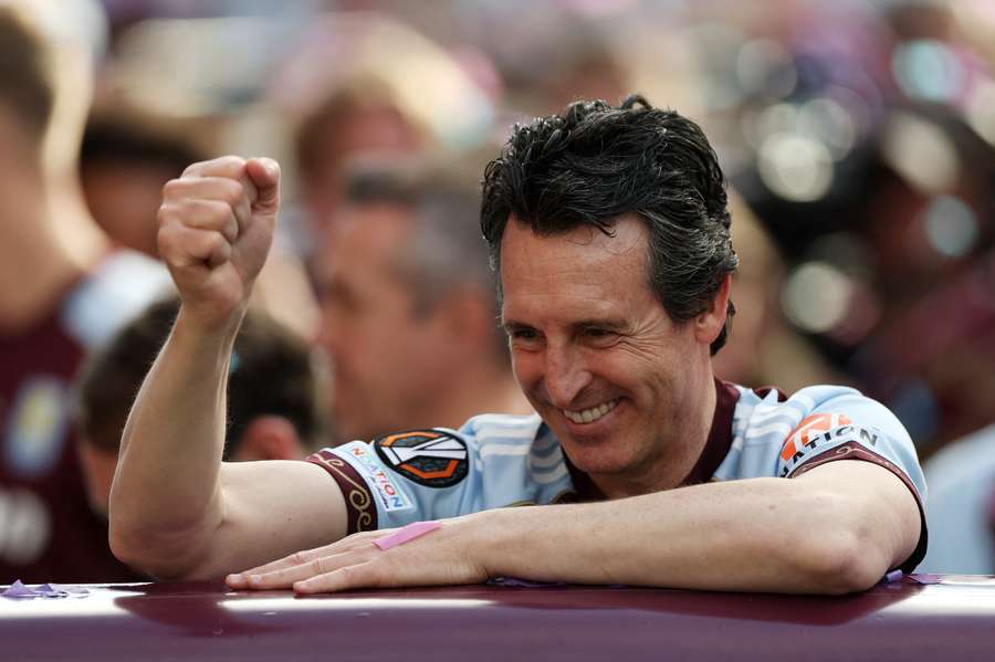 Unai Emery celebra quinta Liga Europa da carreira