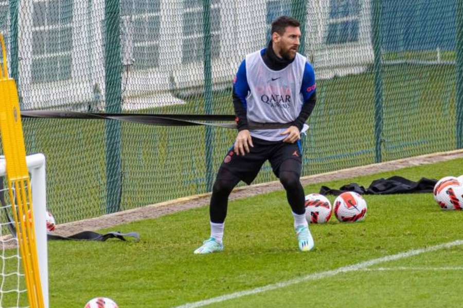 Messi wznowił treningi z PSG po prawie tygodniowym zawieszeniu