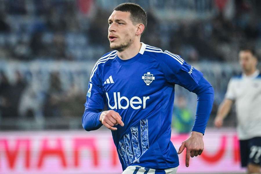 Andrea Belotti trocou a Roma pelo Como no início da época
