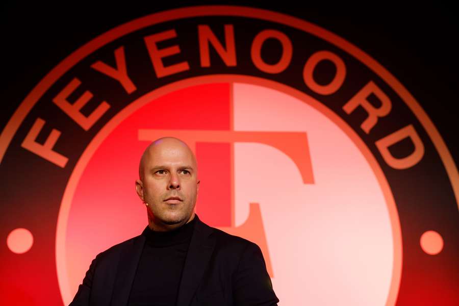 Hoofdtrainer Arne Slot tijdens de nieuwjaarsreceptie van Feyenoord