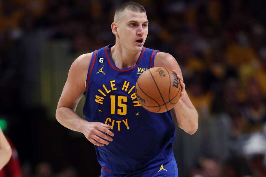 Nikola Jokic se tornou o jogador com mais assistências em uma estreia nas finais da NBA - foram 14. 