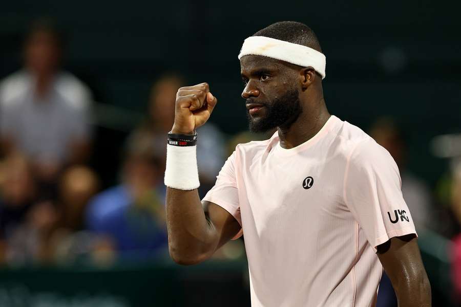 Frances Tiafoe postoupil v Houstonu mezi poslední čtyři. Frances Tiafoe postoupil v Houstonu mezi poslední čtyři.