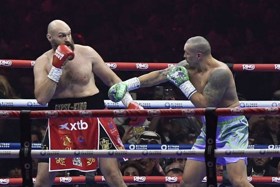 Fury w styczniu zakończył karierę, ale wraca. Po raz trzeci stoczy pojedynek z Usykiem