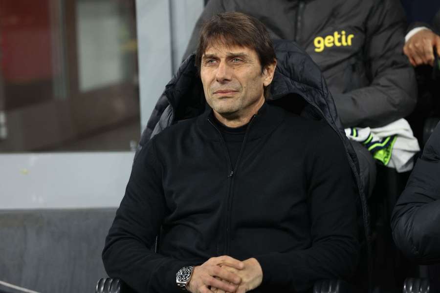 Conte revine pe bancă pentru returul cu AC Milan