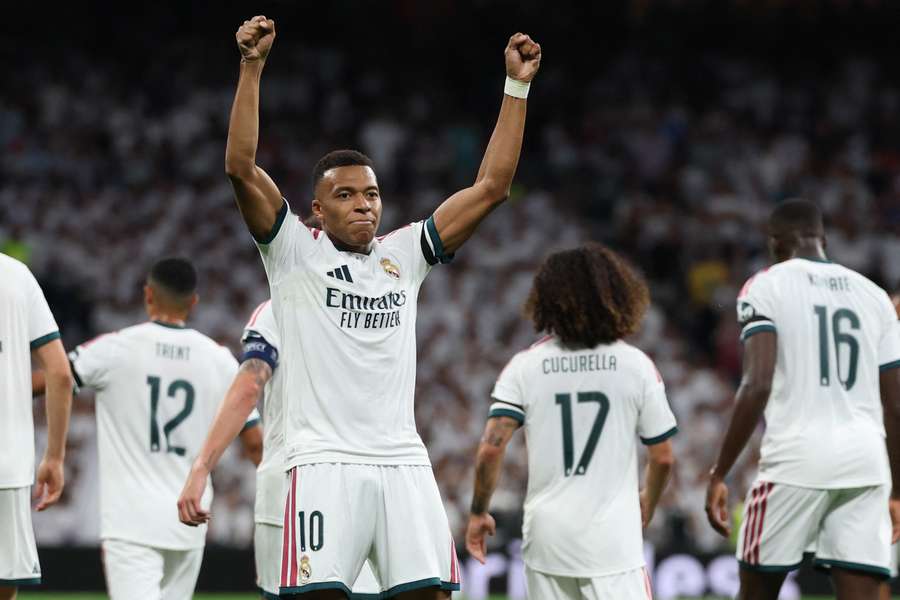Mbappé celebra un gol con el Real Madrid