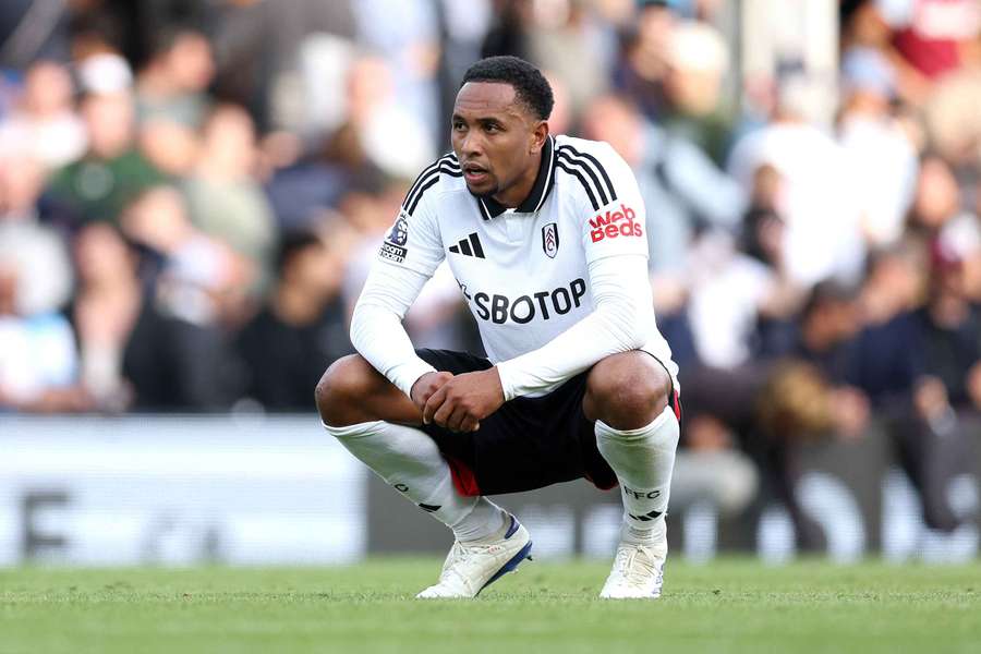 Fulham defender Kenny Tete is closing in on a transfer to Everton