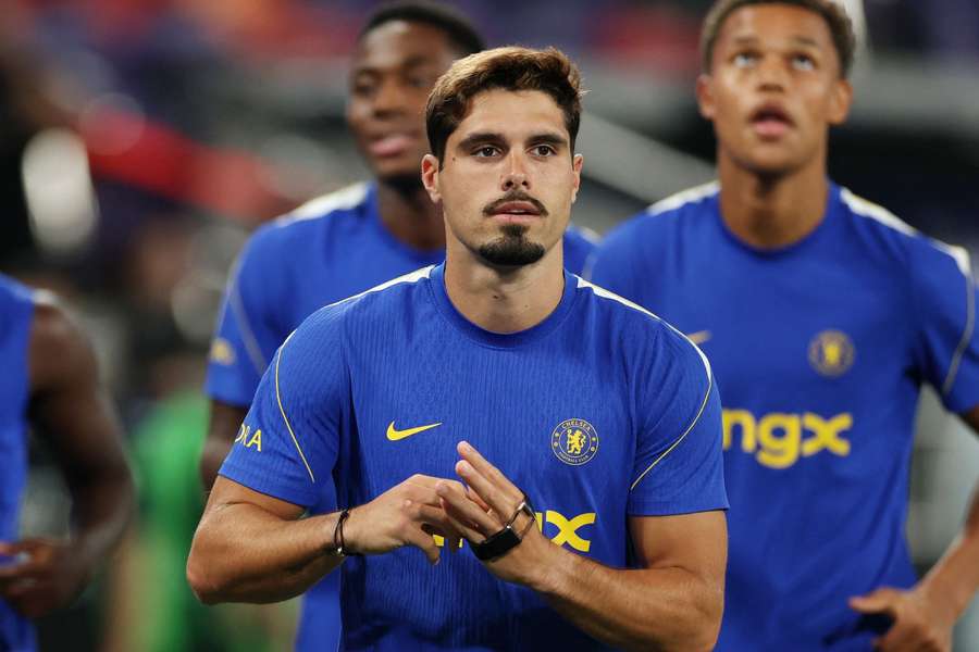Lugar de Pedro Neto no Chelsea está sendo questionado Lugar de Pedro Neto no Chelsea está sendo questionado