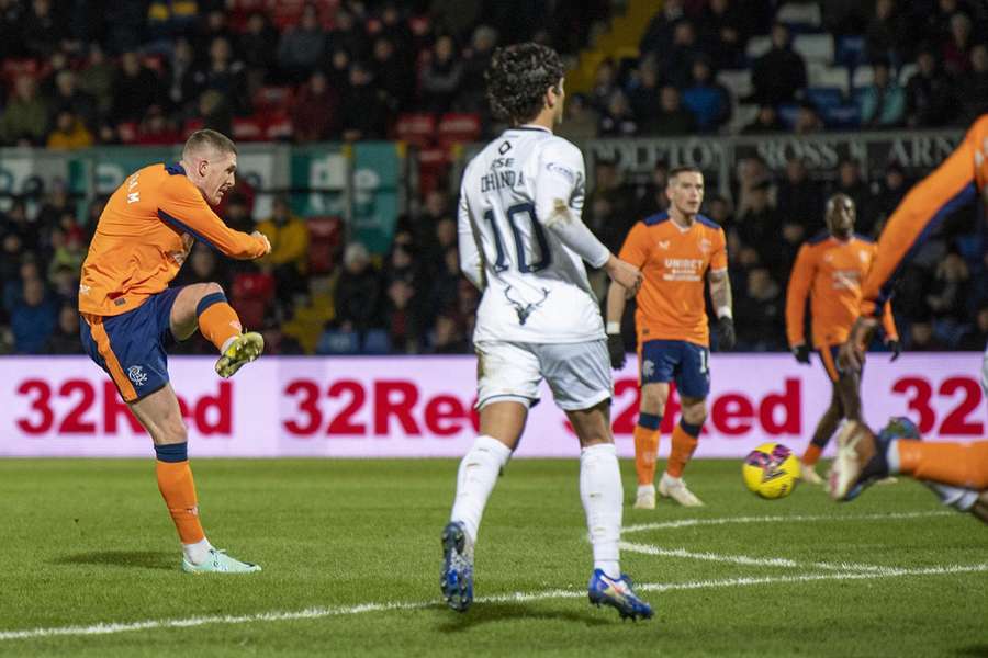 Lundstram scoring for Rangers against Ross County