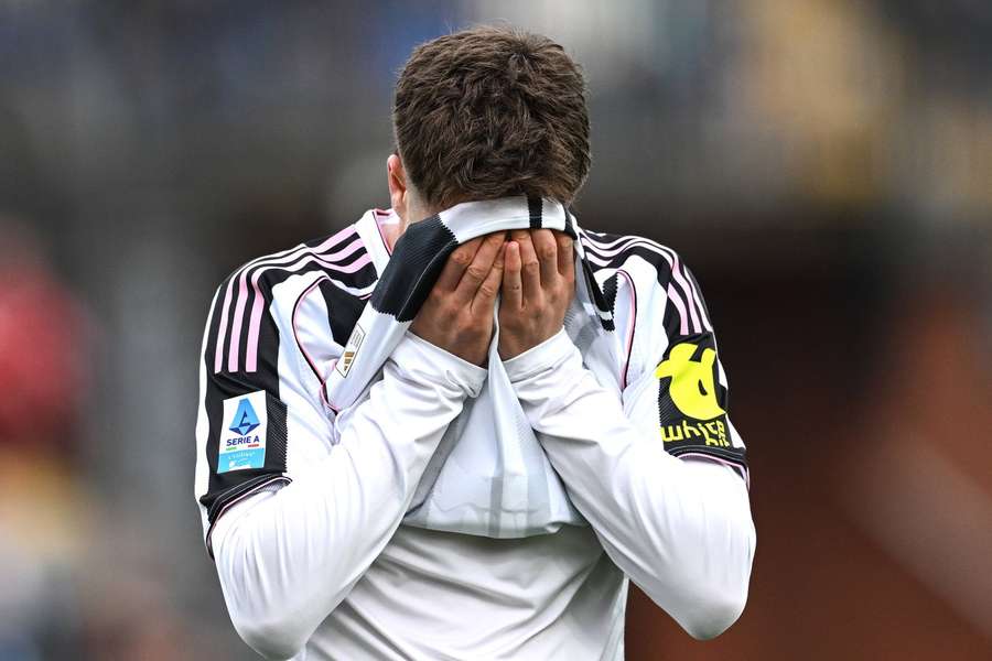 Kenan Yildiz lamenta revés da Juve longe de sua torcida
