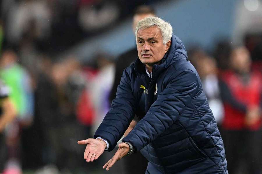 Mourinho byl po zápase pěkně naštvaný.