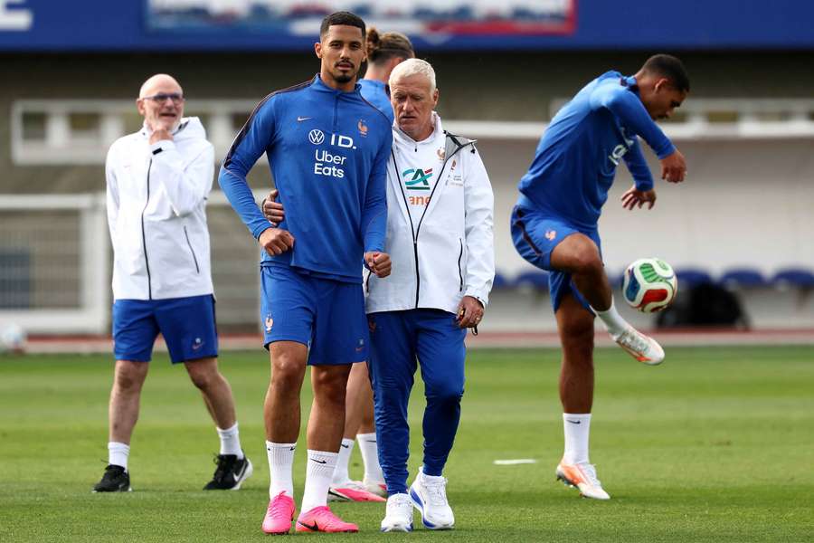 Saliba et Dembélé titulaires face à l'Irlande du Nord