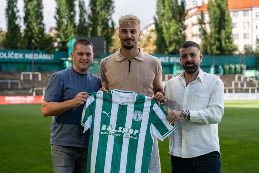 Do Bohemians přichází ze Sigmy Olomouc egyptský útočník Muhammad Jásir. Do Bohemians přichází ze Sigmy Olomouc egyptský útočník Muhammad Jásir.