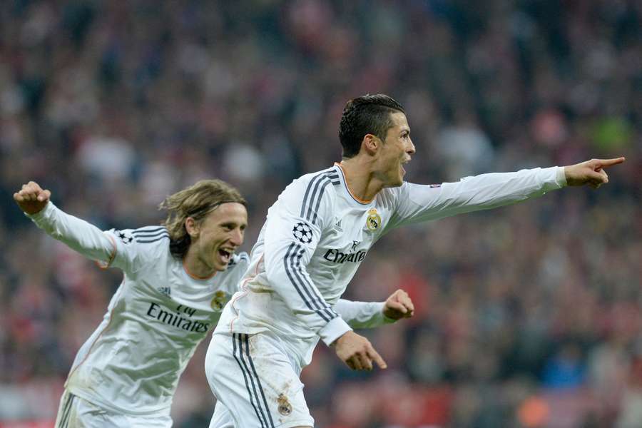 Cristiano Ronaldo y Modric celebran el 0-4 al Bayern en 2014