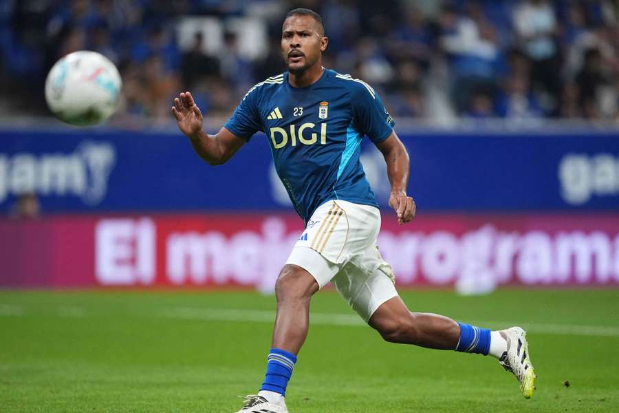 Rondón, en un partido del Oviedo