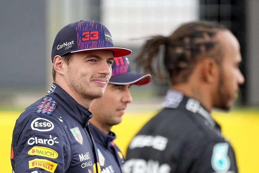 Max Verstappen laat eerste vrije training Abu Dhabi aan zich voorbij gaan