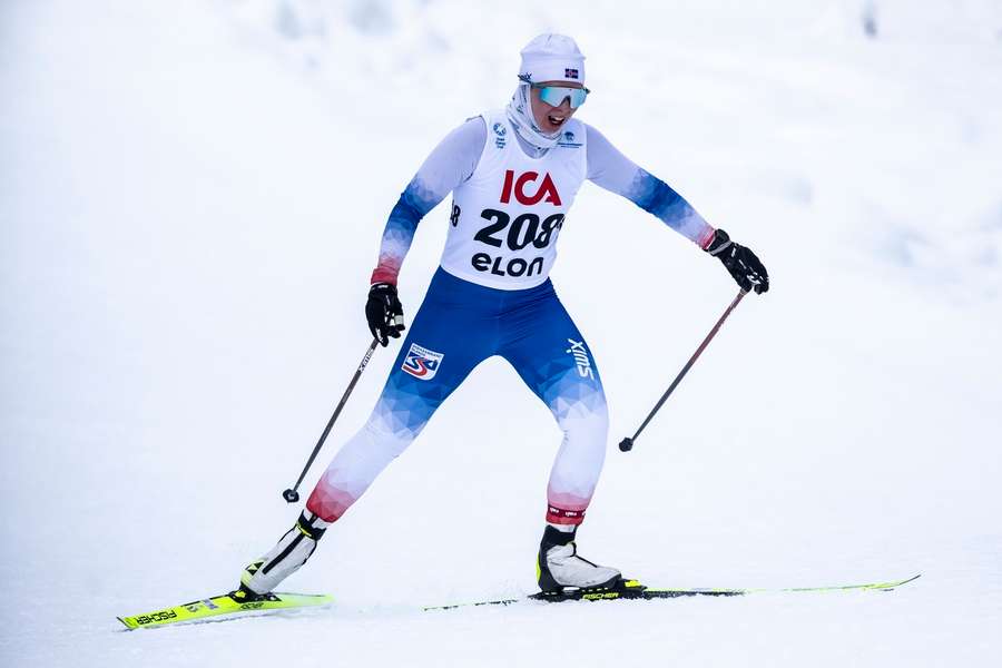 Kristrun Gudnadottir Ullur rywalizuje podczas zawodów narciarskich Smart Energy Cup w Falun.