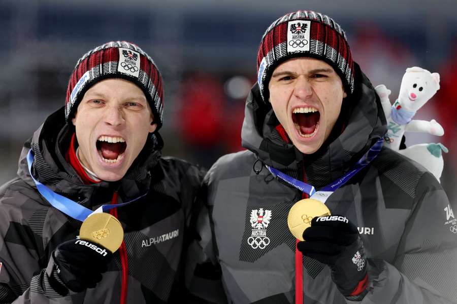 Hörl und Embacher strahlen mit Gold um den Hals