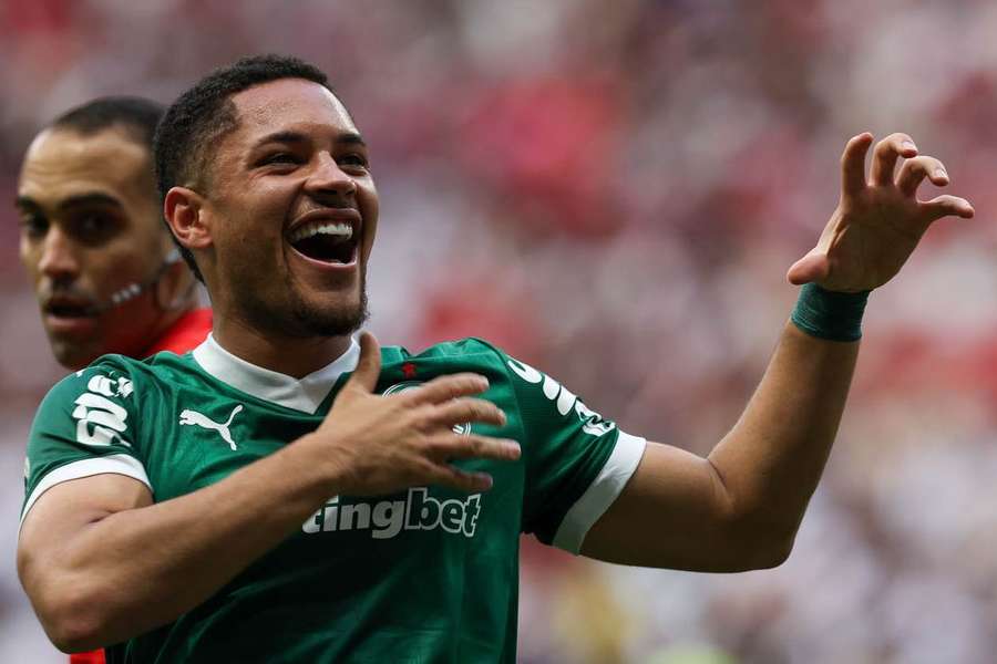 Vitor Roque marcou golo da vitória do Palmeiras