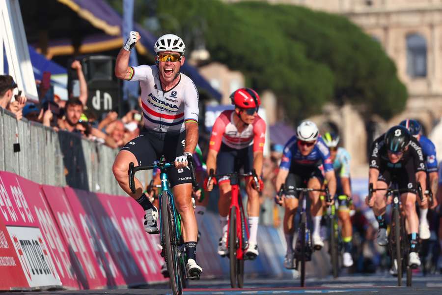 Mark Cavendish é o mais velho de sempre a ganhar uma etapa no Giro