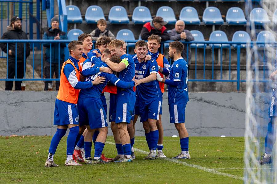 Fotbalisté Kladna slavili v podstatě celou sezonu
