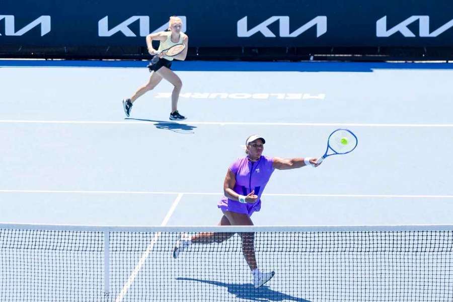 Kateřina Siniaková s Taylor Townsendovou končí ve čtvrtfinále.