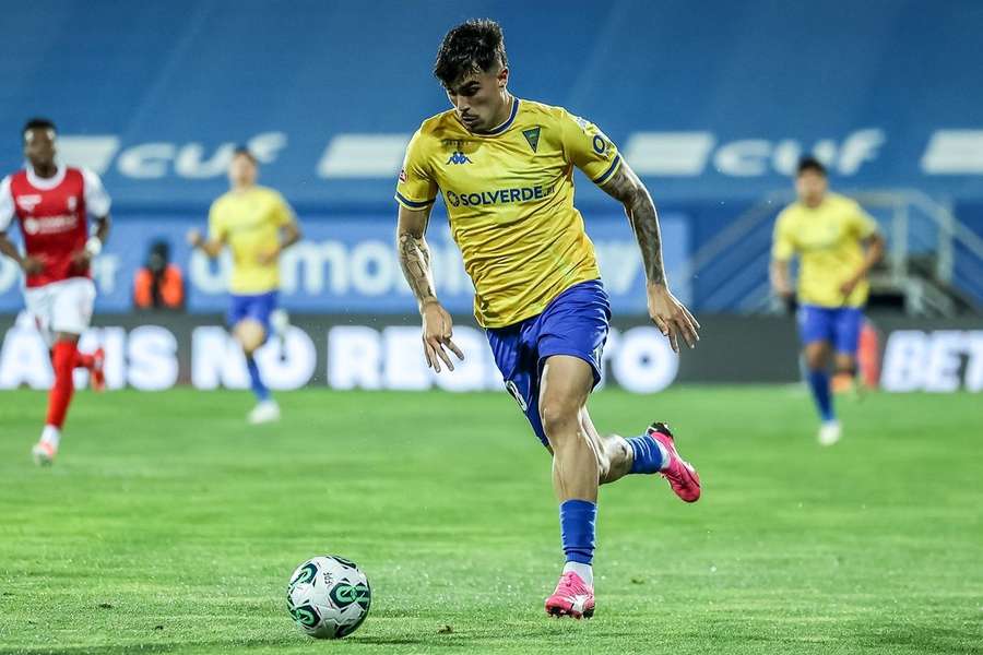 Tiago Araújo vai parar cerca de seis semanas devido a lesão