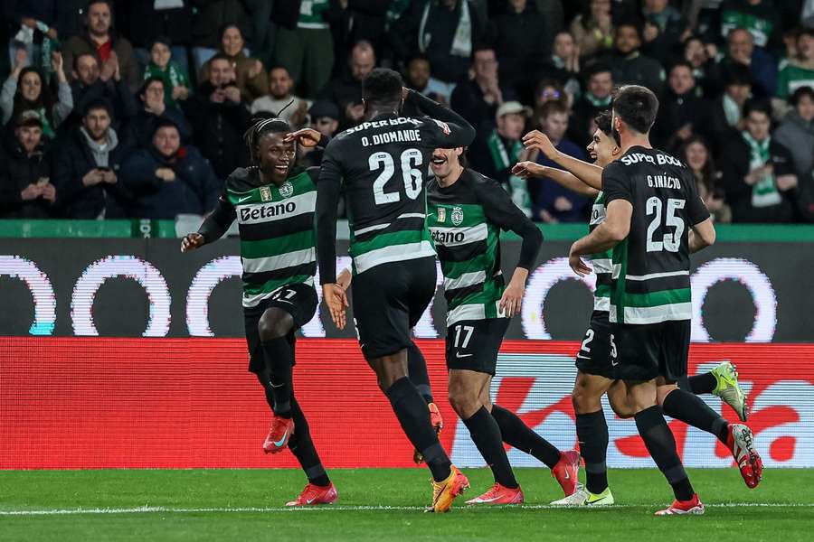 Diomande festeja o golo marcado diante do Farense