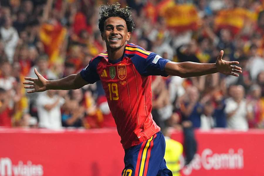 Lamine Yamal abriu o caminho para a fácil vitória da Espanha Lamine Yamal abriu o caminho para a fácil vitória da Espanha