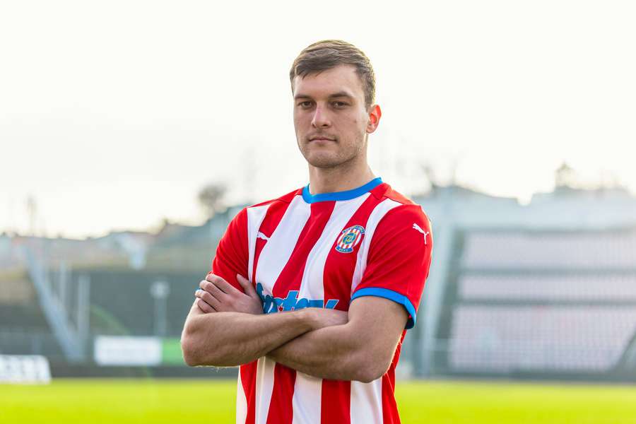 Obranu Zbrojovky vyztuží Alex Markovič.