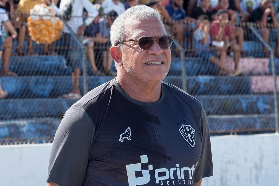 Hélio dos Anjos fez dura crítica ao uso do Mangueirão para um jogo do Flamengo