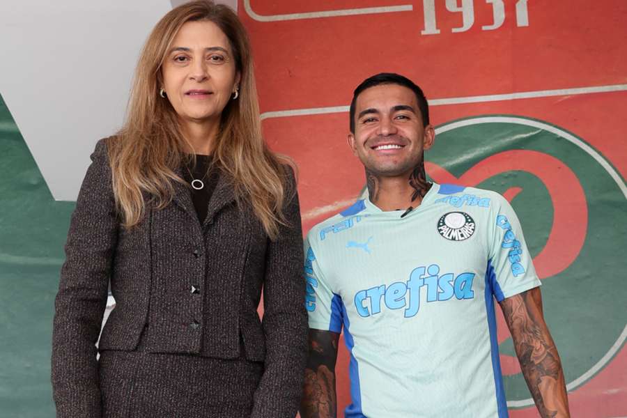 A relação entre Leila Pereira (esq.) e Dudu azedou