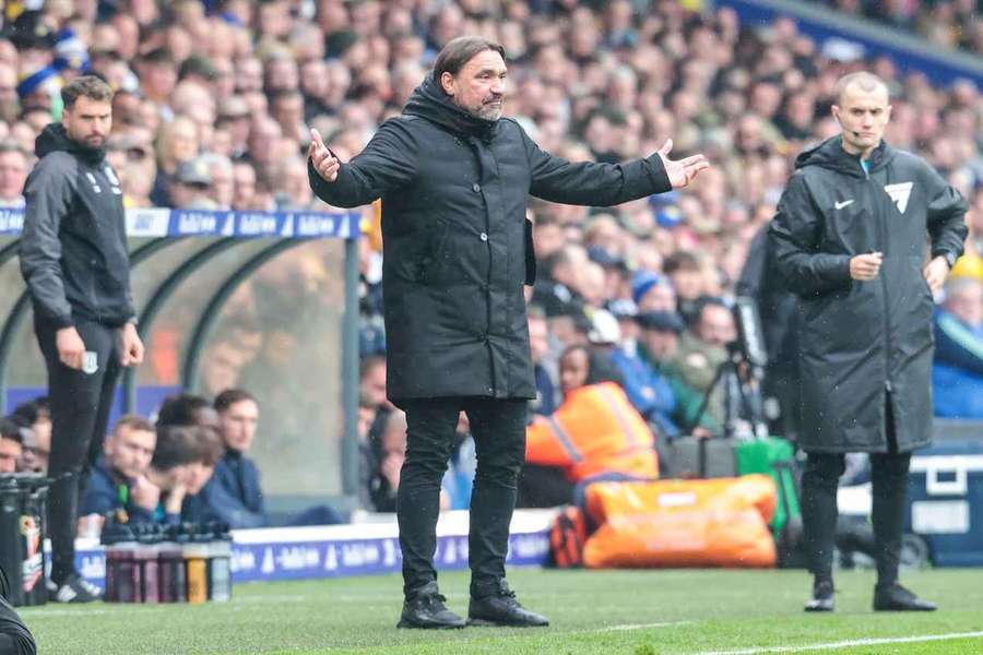 Leeds boss Farke addresses sack rumours