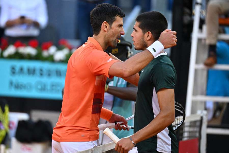 Djokovic e Alcaraz em Madrid, no ano passado.