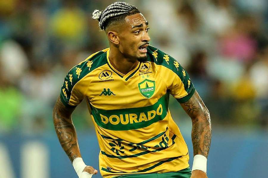 Derik Lacerda foi emprestado pelo Cuiabá ao Sport em 2025