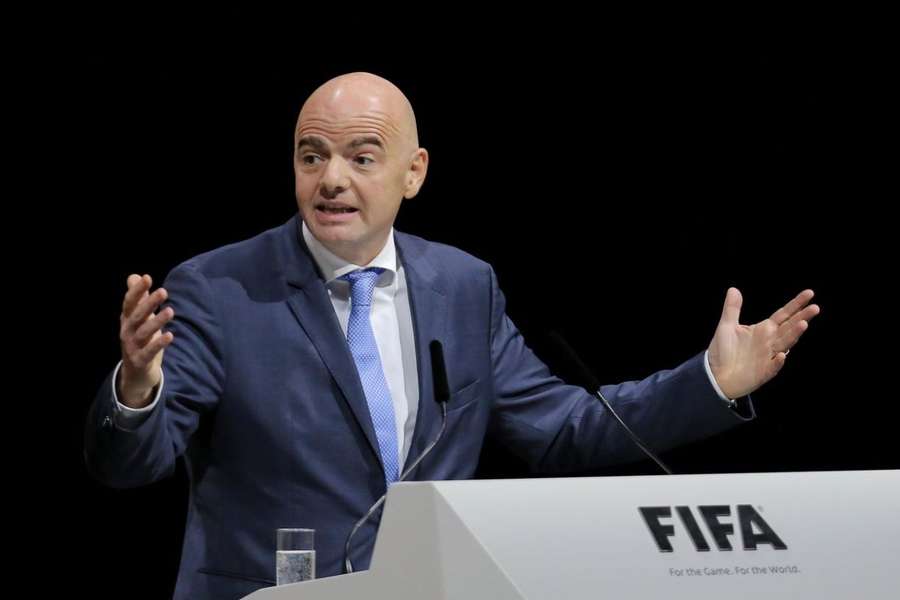 Infantino vrea o Cupă Mondială la fiecare trei ani, iarna