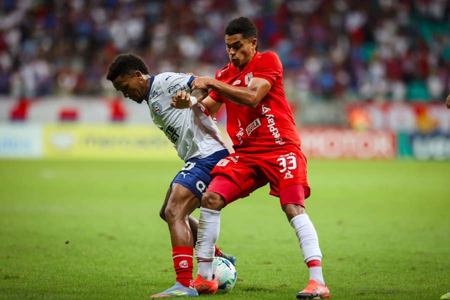 O Bahia não conseguiu superar a defesa do América de Cali O Bahia não conseguiu superar a defesa do América de Cali