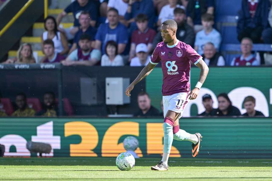 Jaidon Anthony troca o Burnley pelo Brentford Jaidon Anthony troca o Burnley pelo Brentford