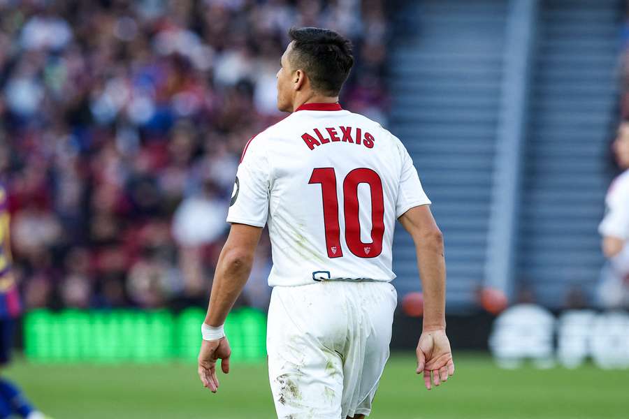 Alexis Sánchez podría convertirse en el segundo mejor realizador chileno en LaLiga