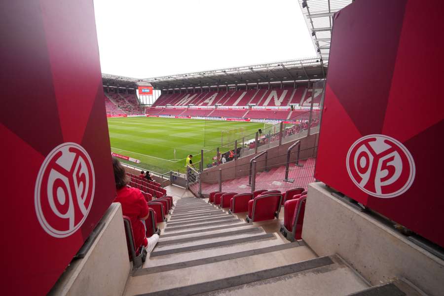 Der kriselnde FSV Mainz 05 ist dem Traum vom eigenen Stadion einen Schritt nähergekommen Der kriselnde FSV Mainz 05 ist dem Traum vom eigenen Stadion einen Schritt nähergekommen