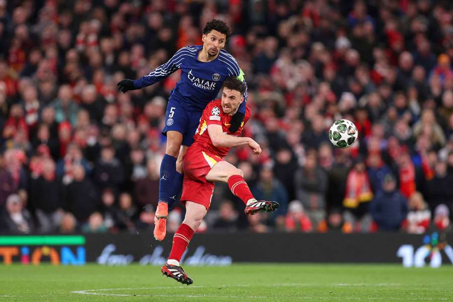 Marquinhos au duel avec Diogo Jota mardi.