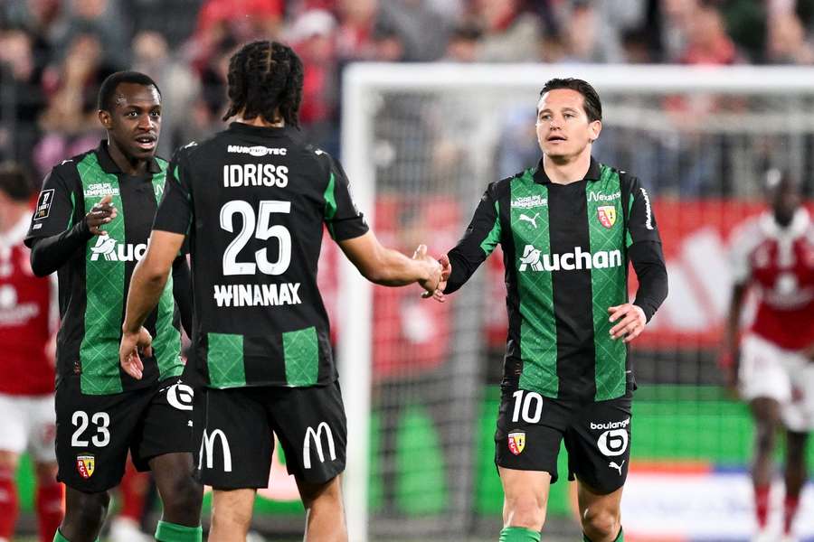 Lens reușește să smulgă un egal de pe terenul lui Brest, deși a fost condusă cu 3-0