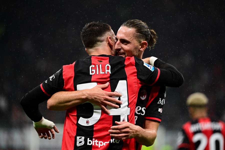Mario Gila festeggia il gol contro l?atalanta insieme ad Adrien Rabiot Mario Gila festeggia il gol contro l?atalanta insieme ad Adrien Rabiot